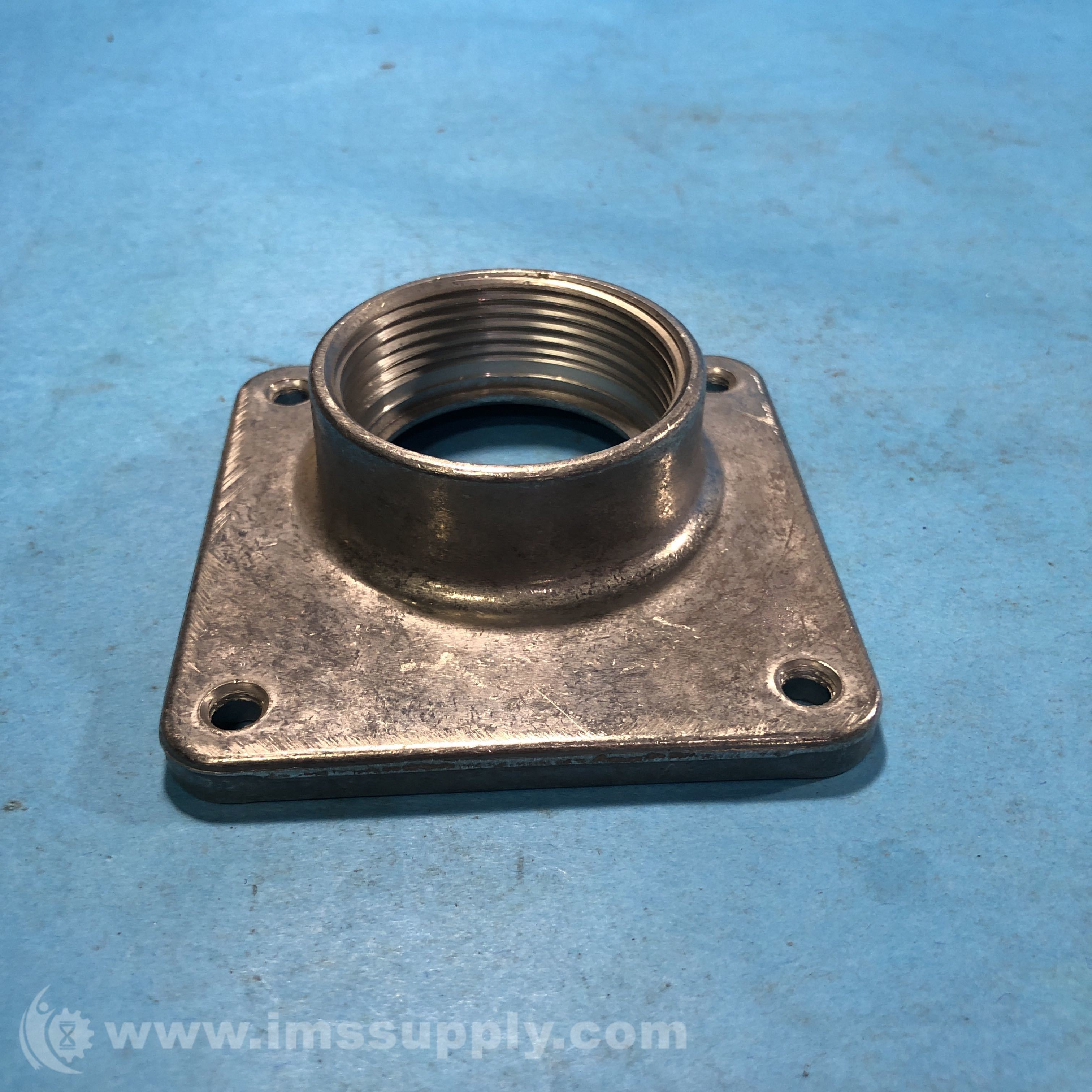 General Electric TC150 1-1/2 Universal Raintight Hub - IMS Supply