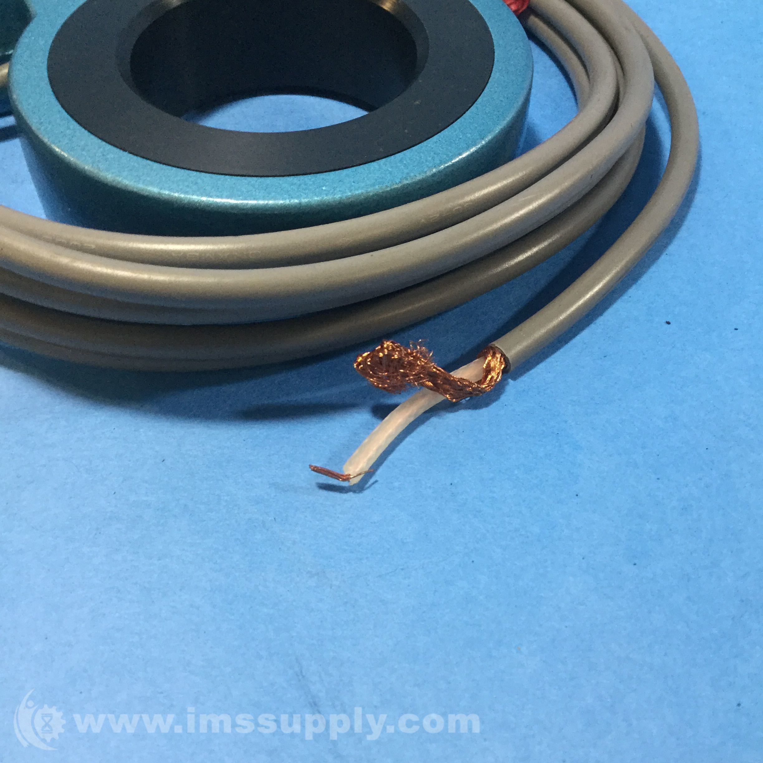 Keyence TH-105 Sensor Head for Small Metal Object Detection - IMS Supply