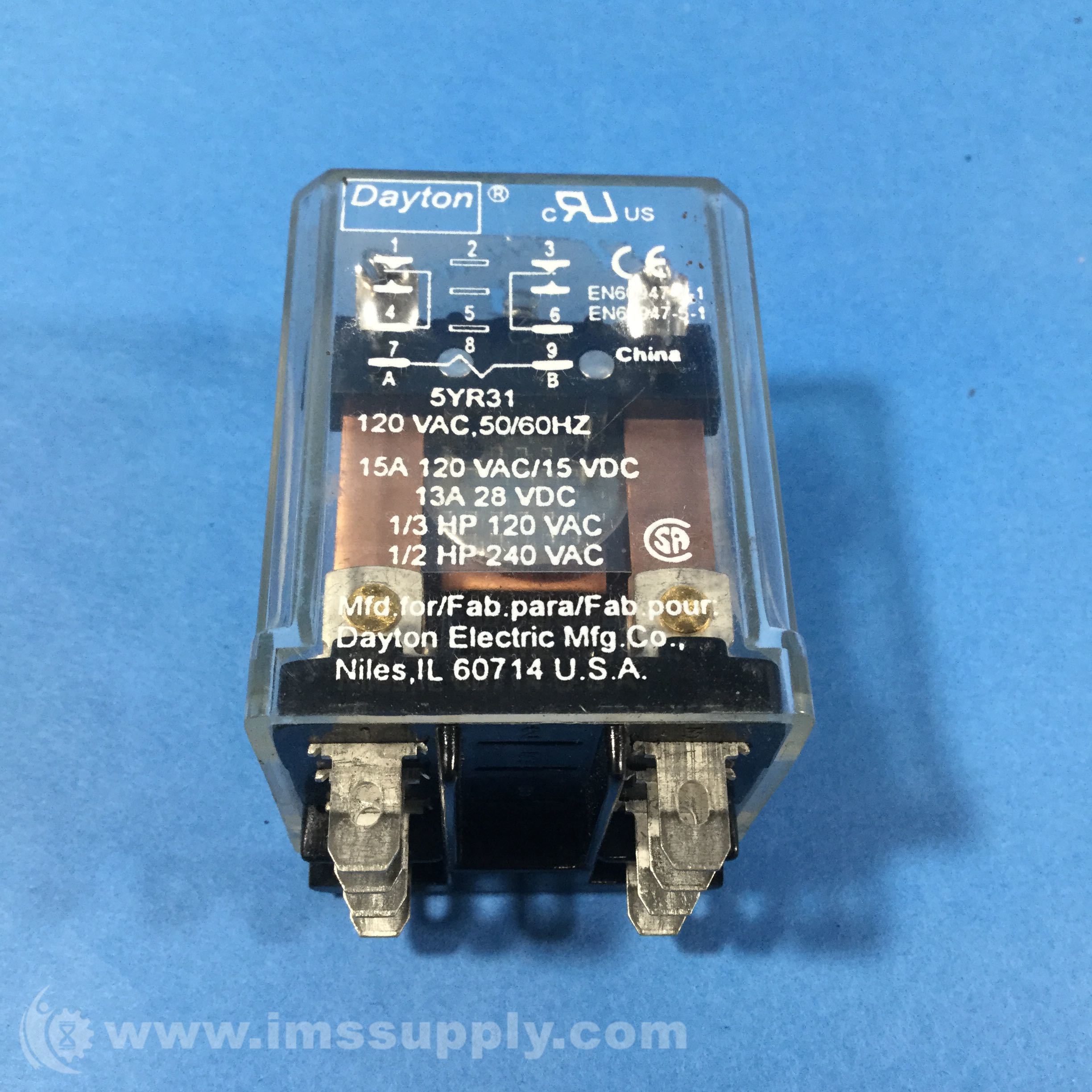 Dayton 5yr31 120vac 8 Pin Square Base General Purpose Plug In