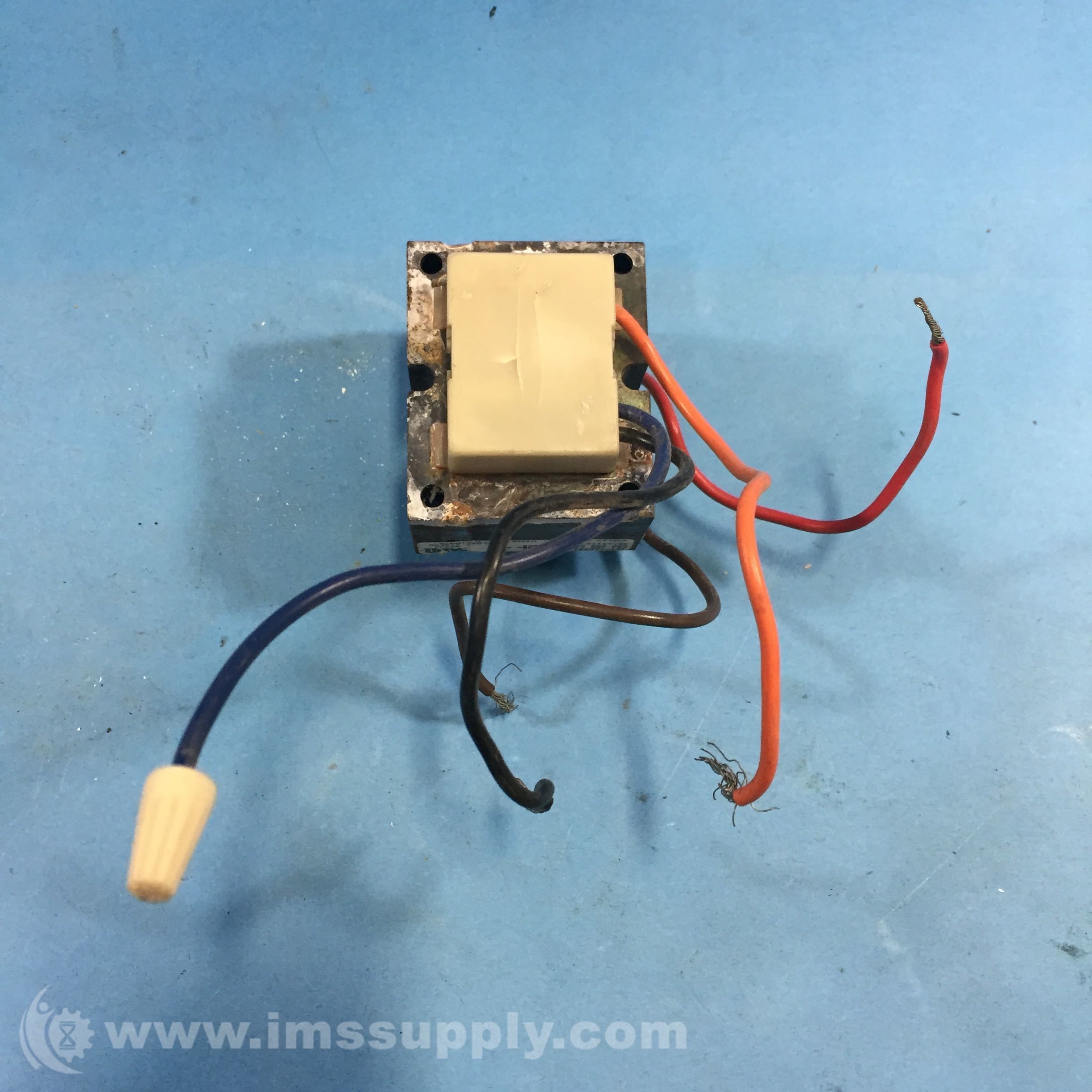 Basler Electric BE25558001 06A 06A CLASS 2 Xfmr Transformer Basler Electric BE25558001 06A 06A CLASS 2 Xfmr Transformer
