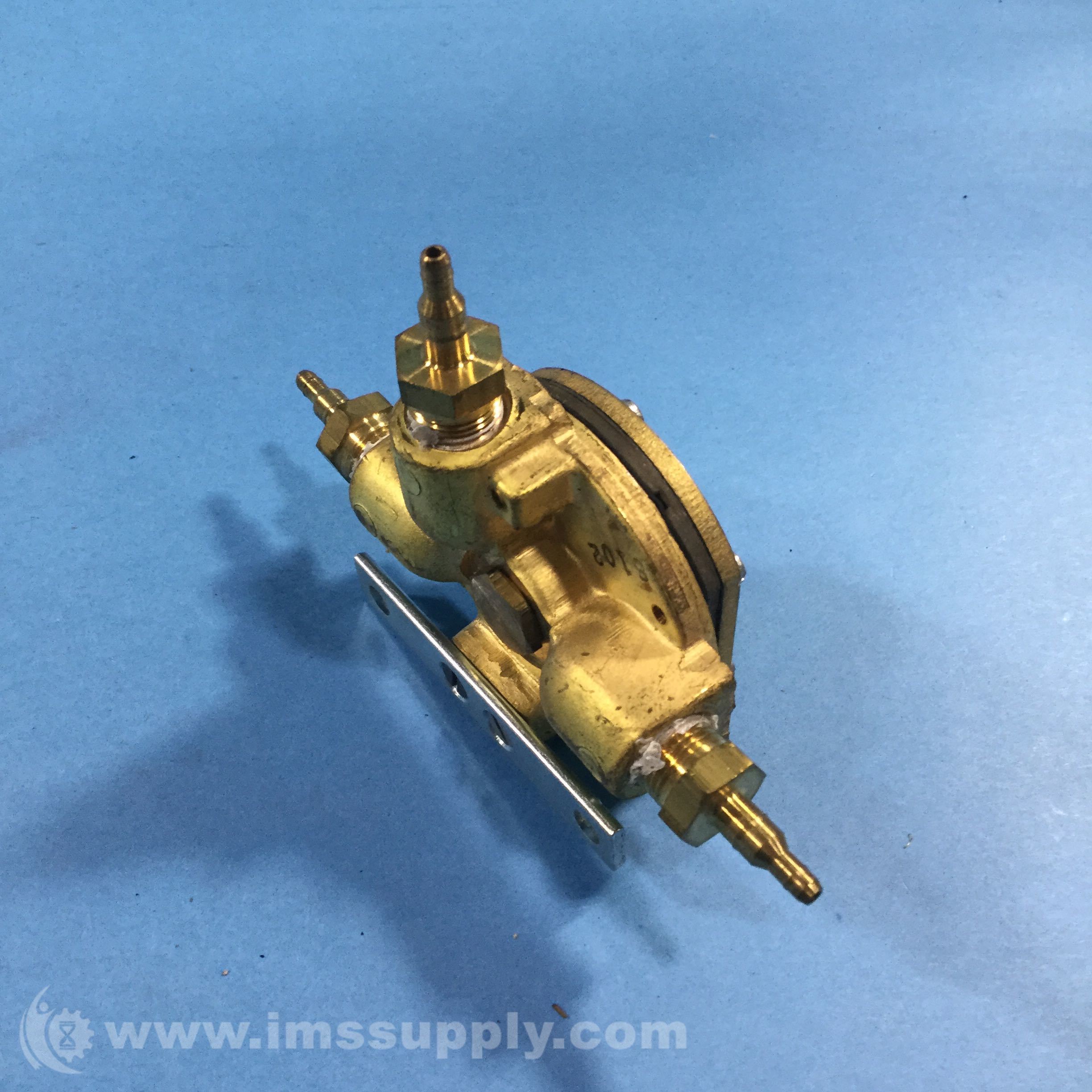 Johnson Controls C2021 DIR Accumulator, Reverse Acting Device IMS