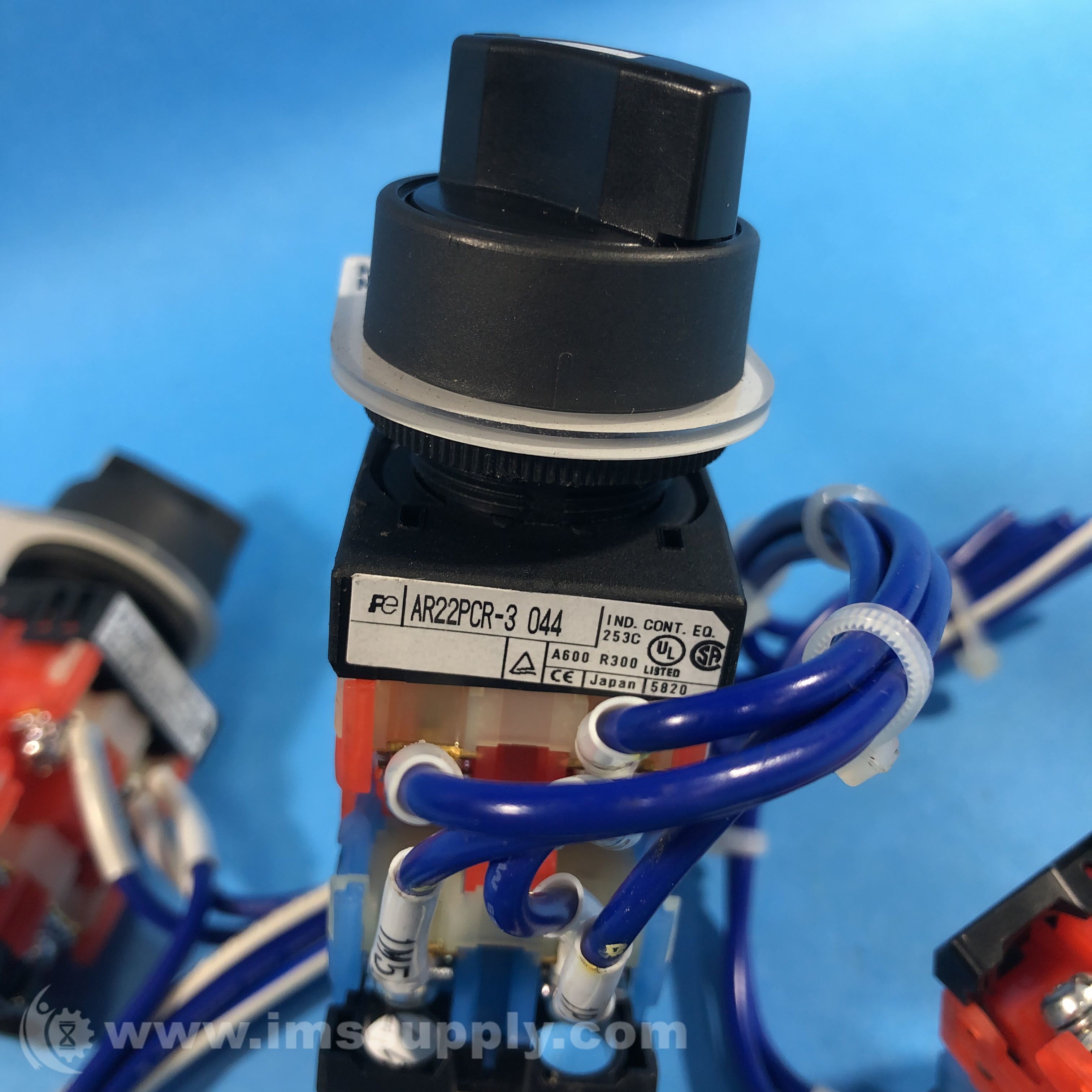 Fuji Electric AR22PCR3 044 Selector Switch IMS Supply