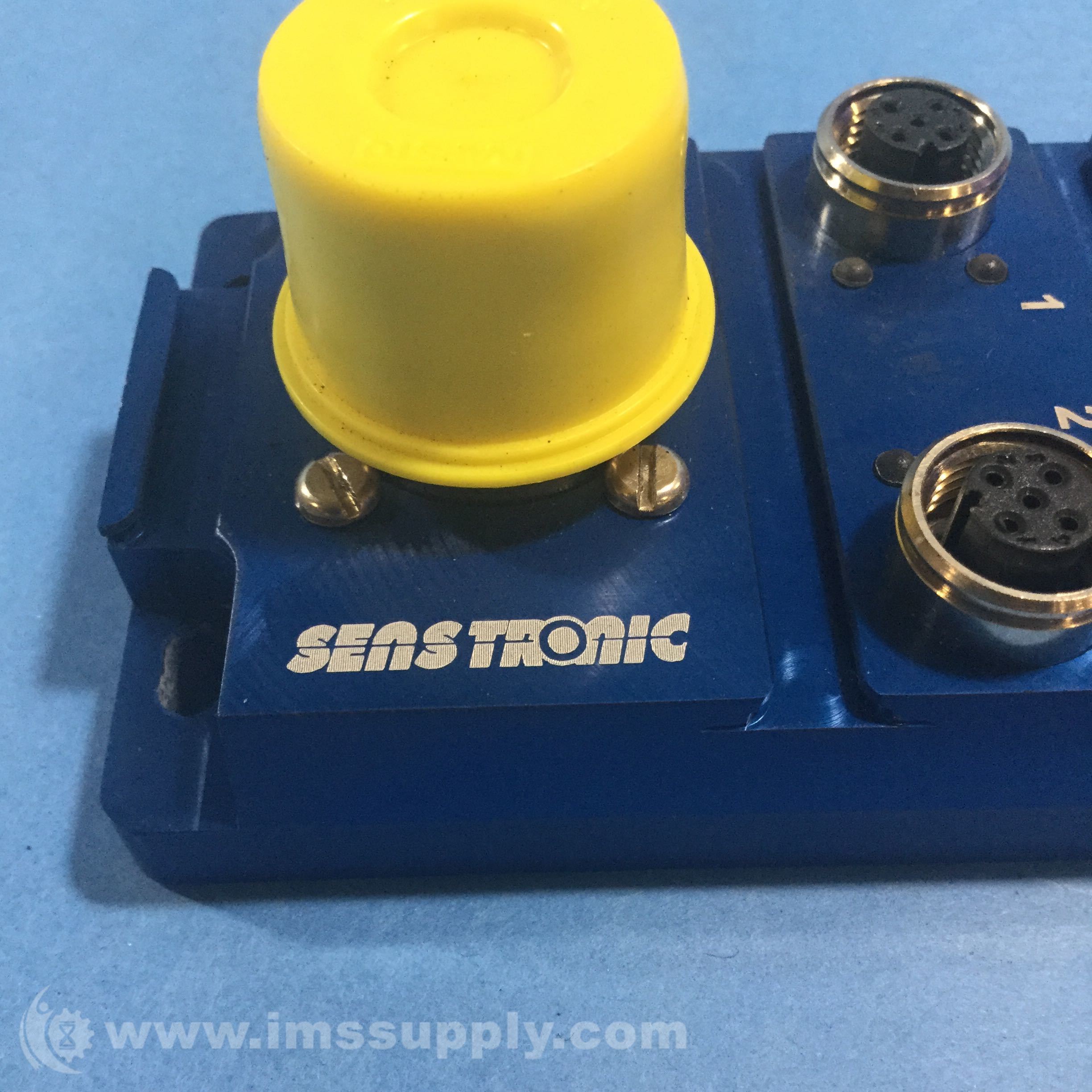 Senstronic F67700 Sensor 1030VDC 200mA 1.5mm IMS Supply