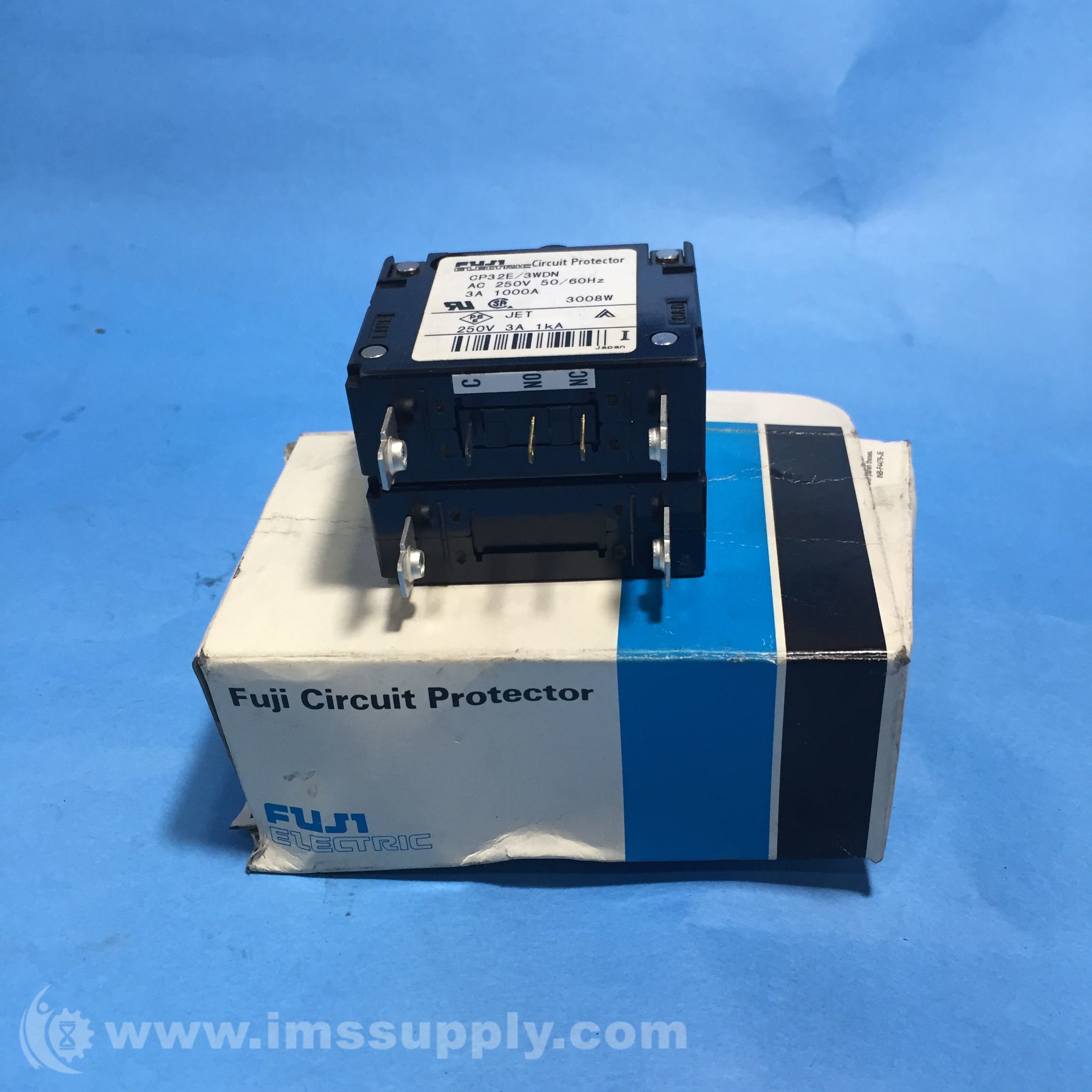 Fuji Electric CP32E/3WDN Circuit Protector, 250 V AC, 50/60 Hz, 1 IMS