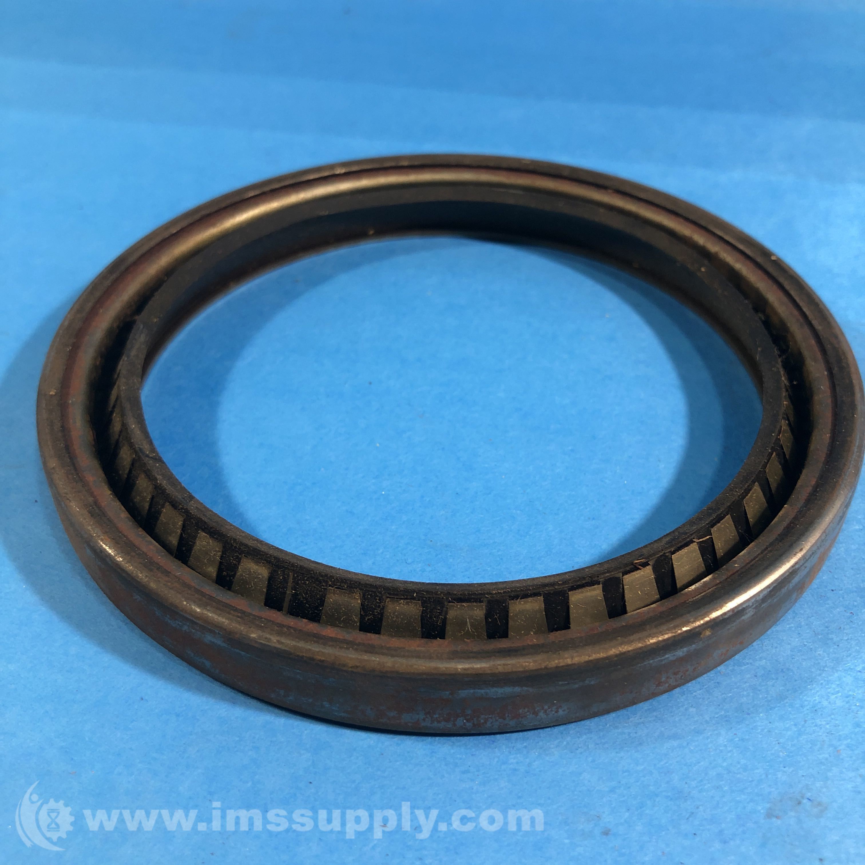 Garlock Klozure 53X2462 Model 53 MILLRIGHT Oil Seal IMS Supply
