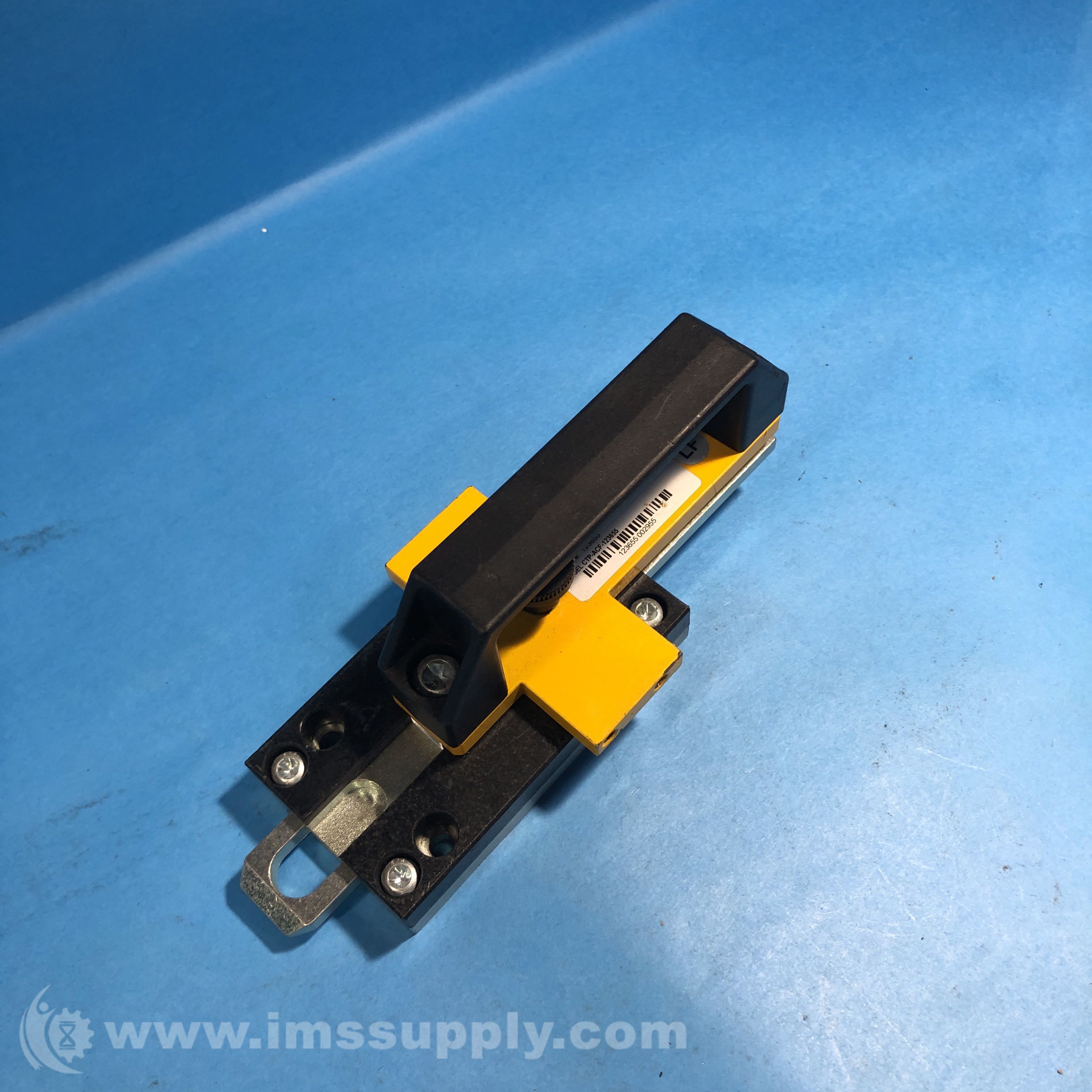 Euchner 123655 Bolt with Escape Release for Safety Switch