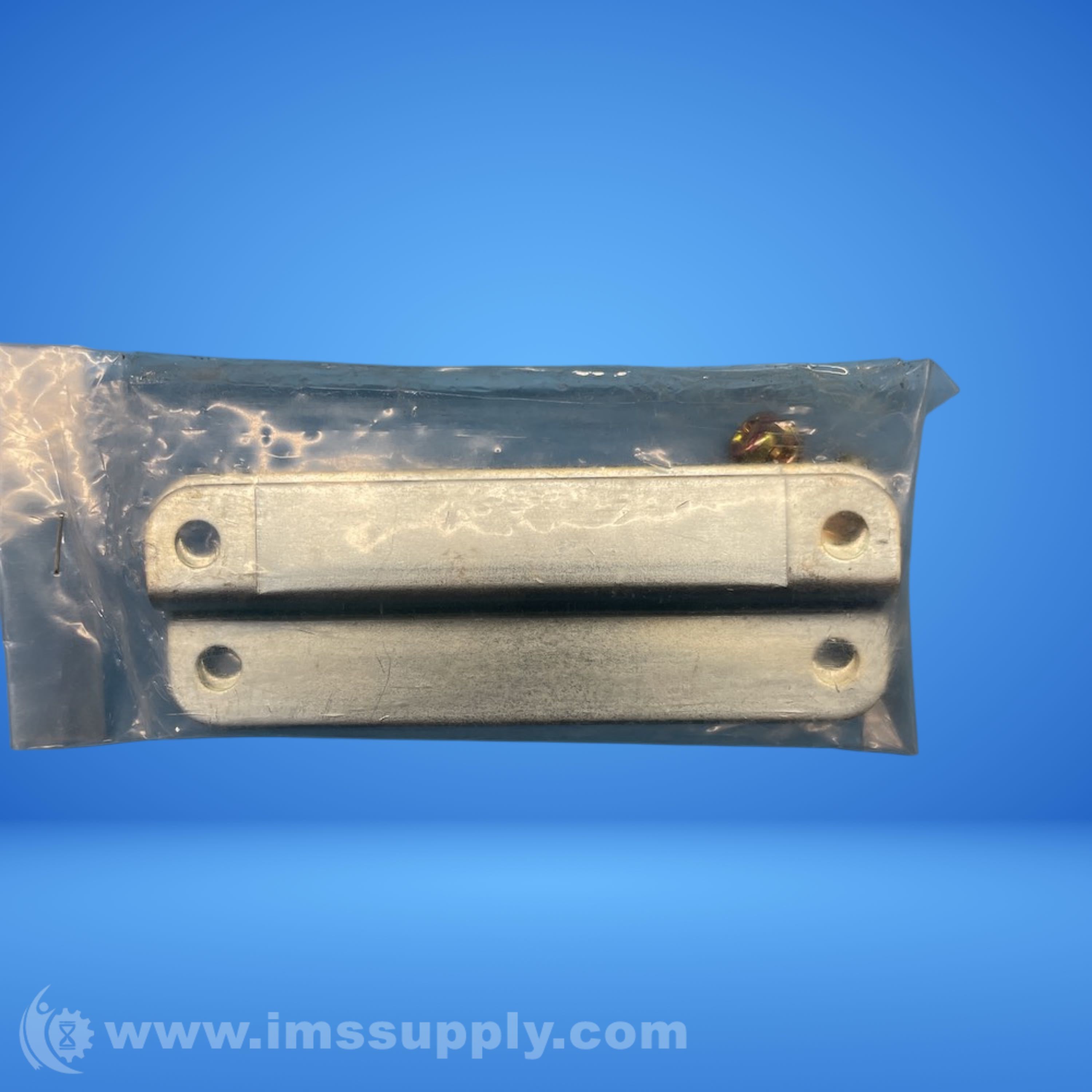 Hinge And Screw Attachment For Drywall Crate photo