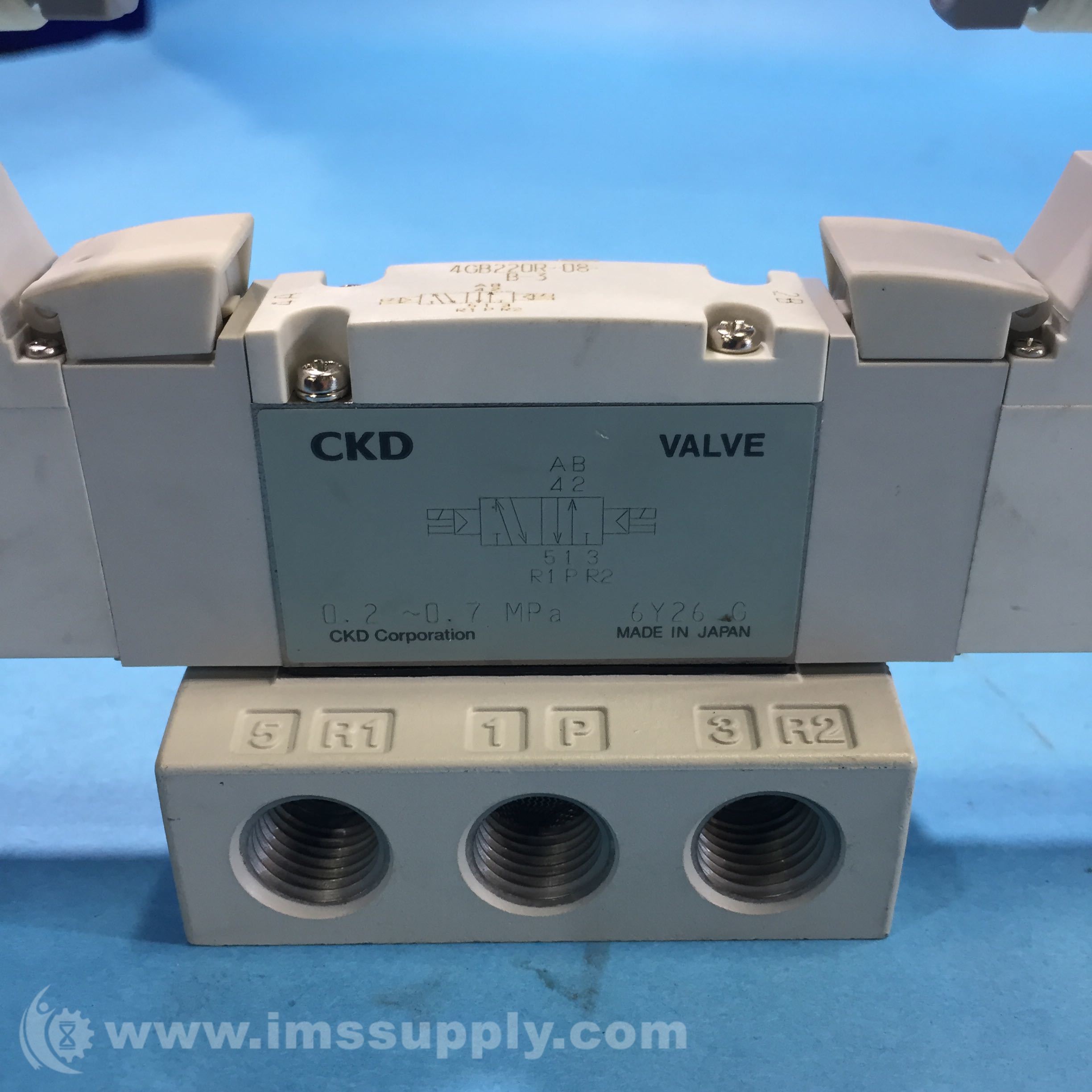 CKD 4GB220R-08-B-3 Pneumatic Solenoid Valve - IMS Supply CKD 4GB220R-08-B-3 Pneumatic Solenoid Valve - IMS Supply