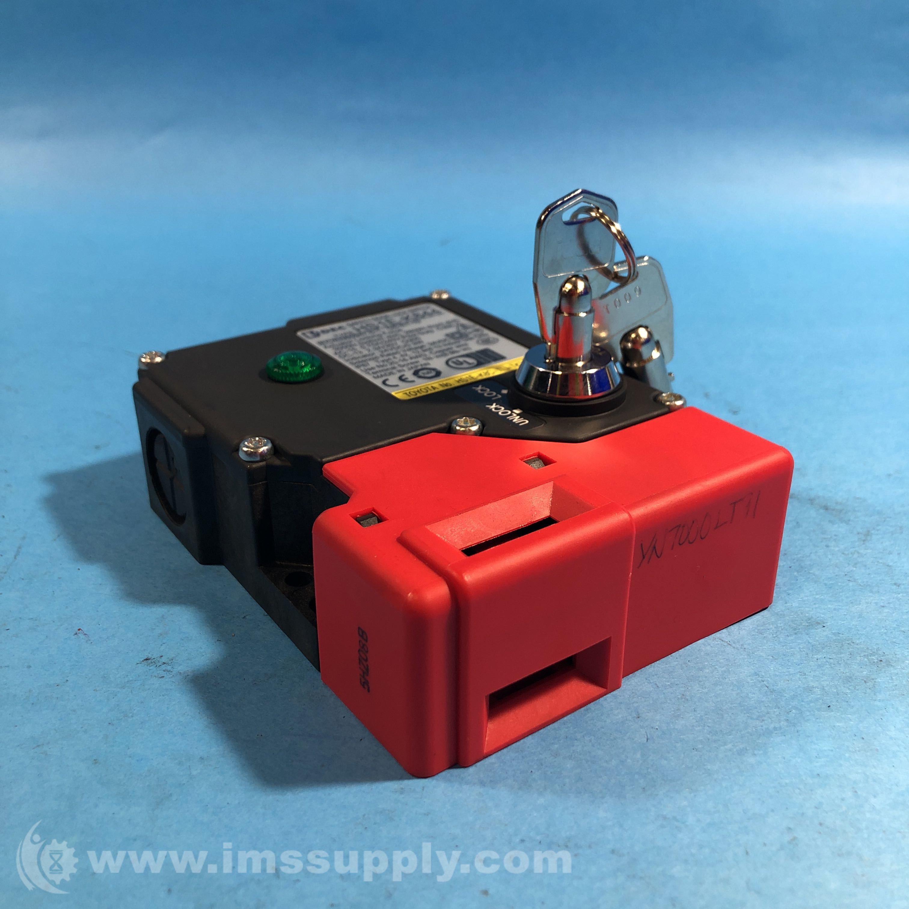 Idec HS1EK844 Solenoid Safety Door Lock Switch IMS Supply