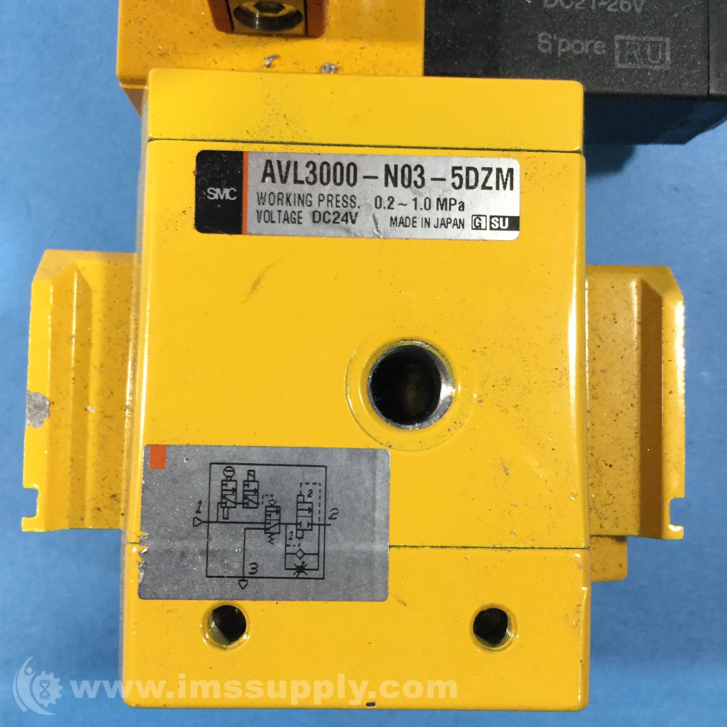SMC AF30-N03-Z PRESSURE REGULATOR FILTER WITH AVL3000-N03-5DZM LOCK OUT 