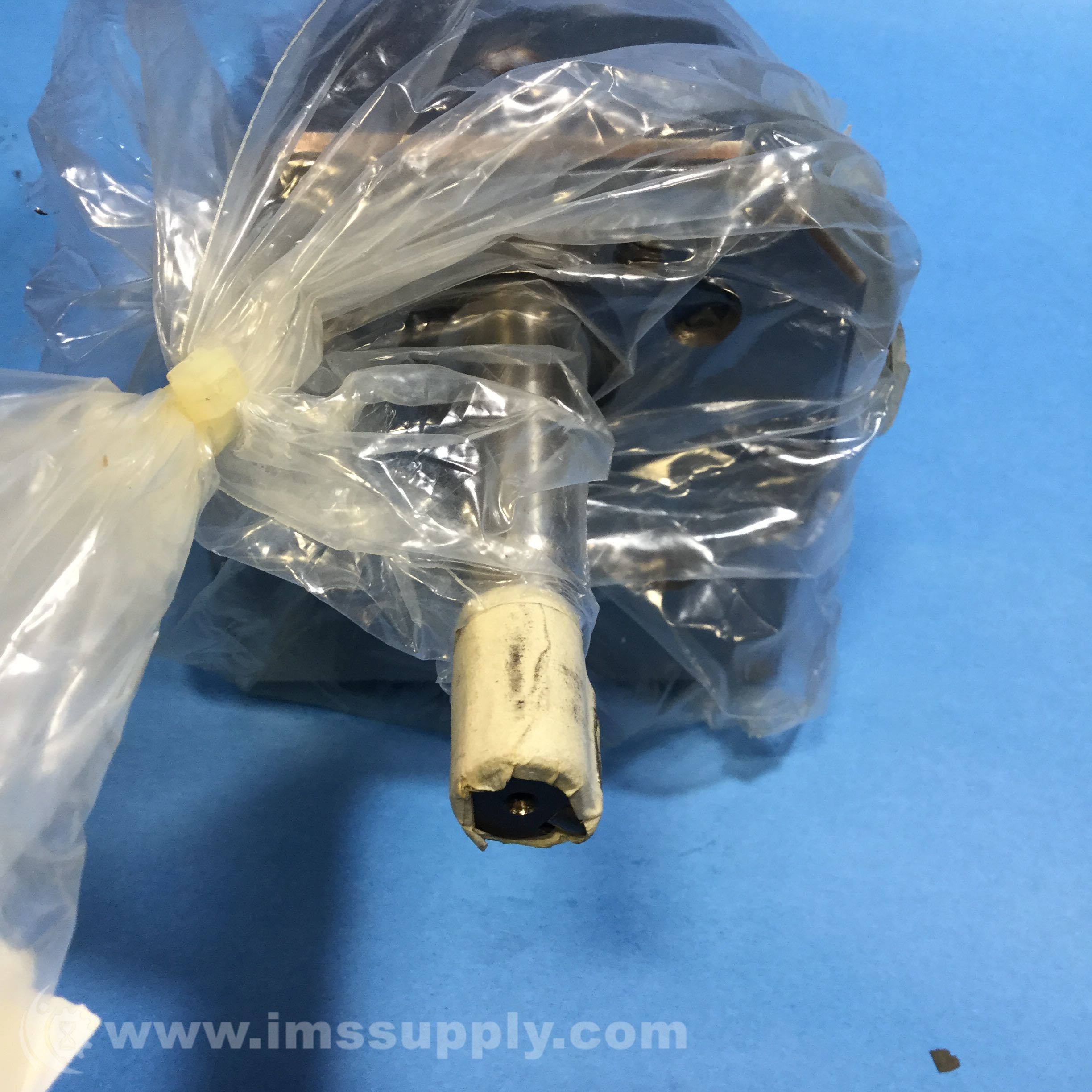 Zenith Pumps 11900090450 9000 Series Pump IMS Supply