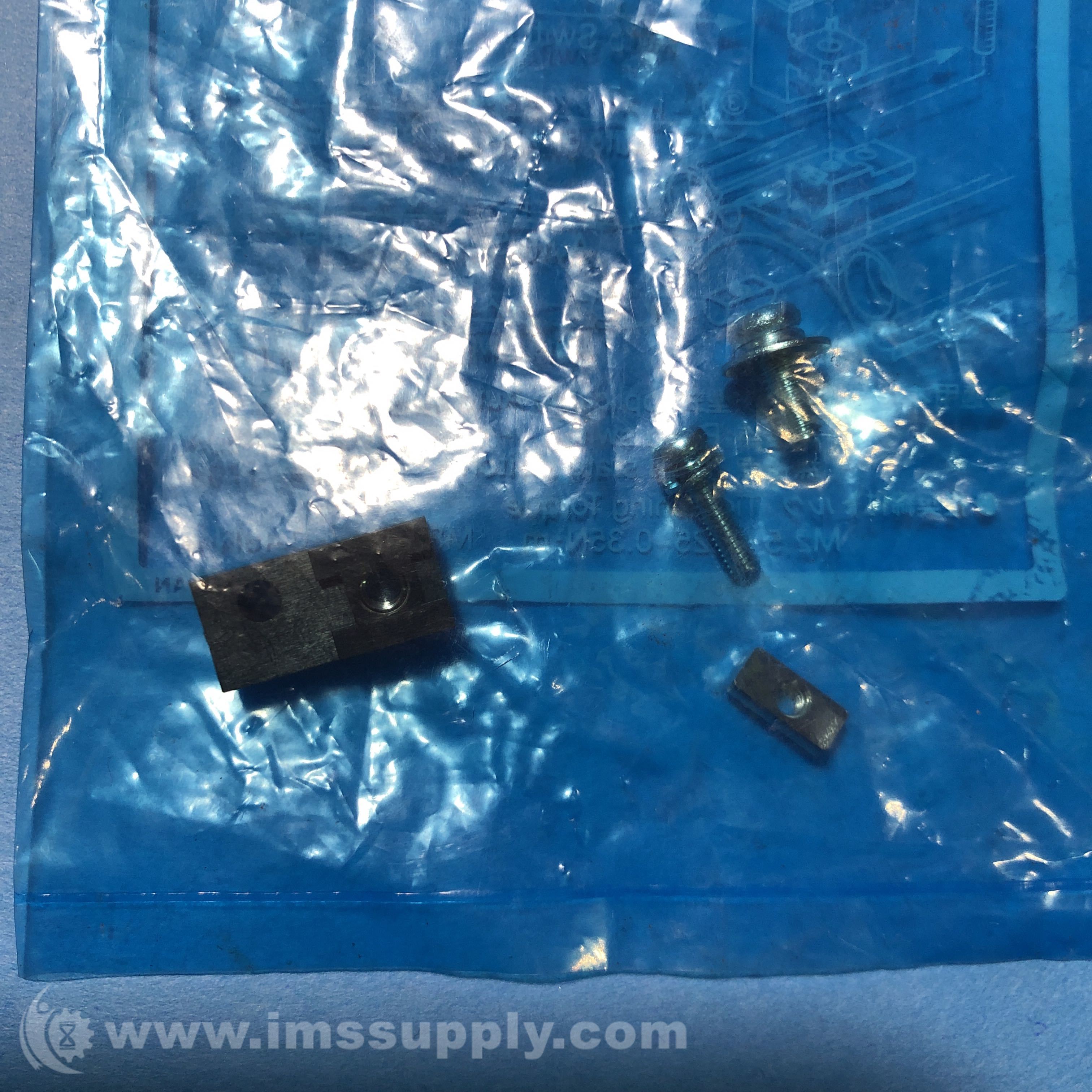 SMC BQ5-032 Auto-switch Bracket - IMS Supply