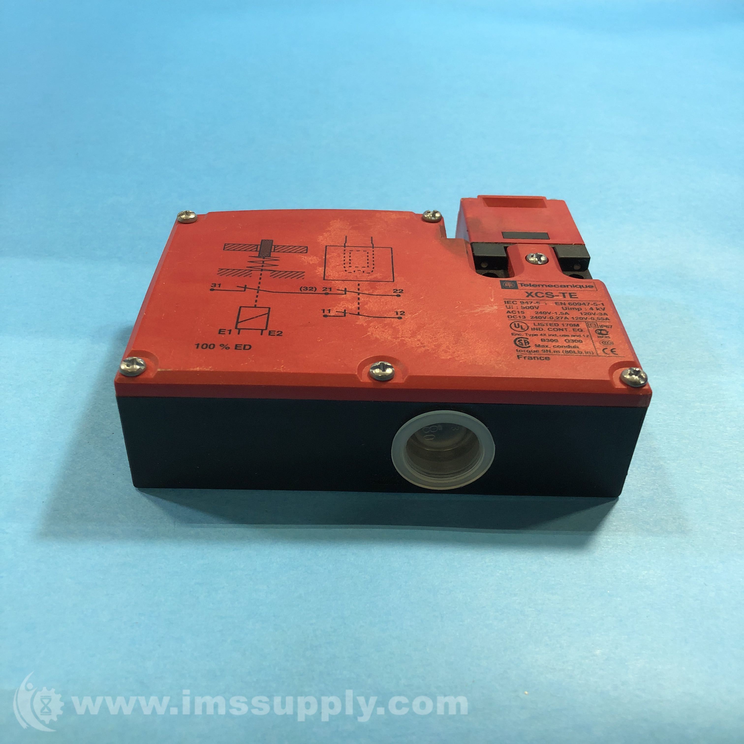 Telemecanique XCS-TE Solenoid Interlock Switch Power to