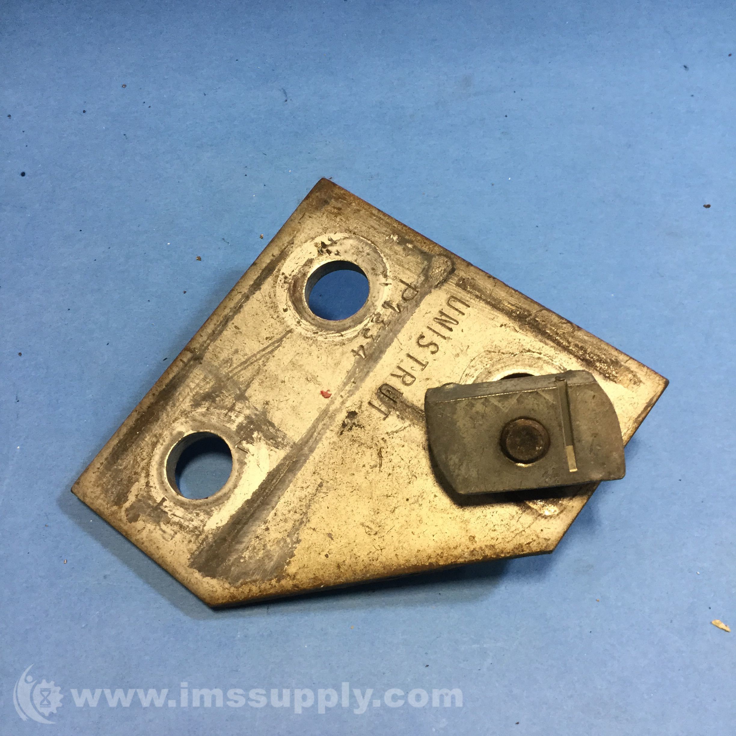 Unistrut P1334 Flat Gusset Corner Three Hole IMS Supply