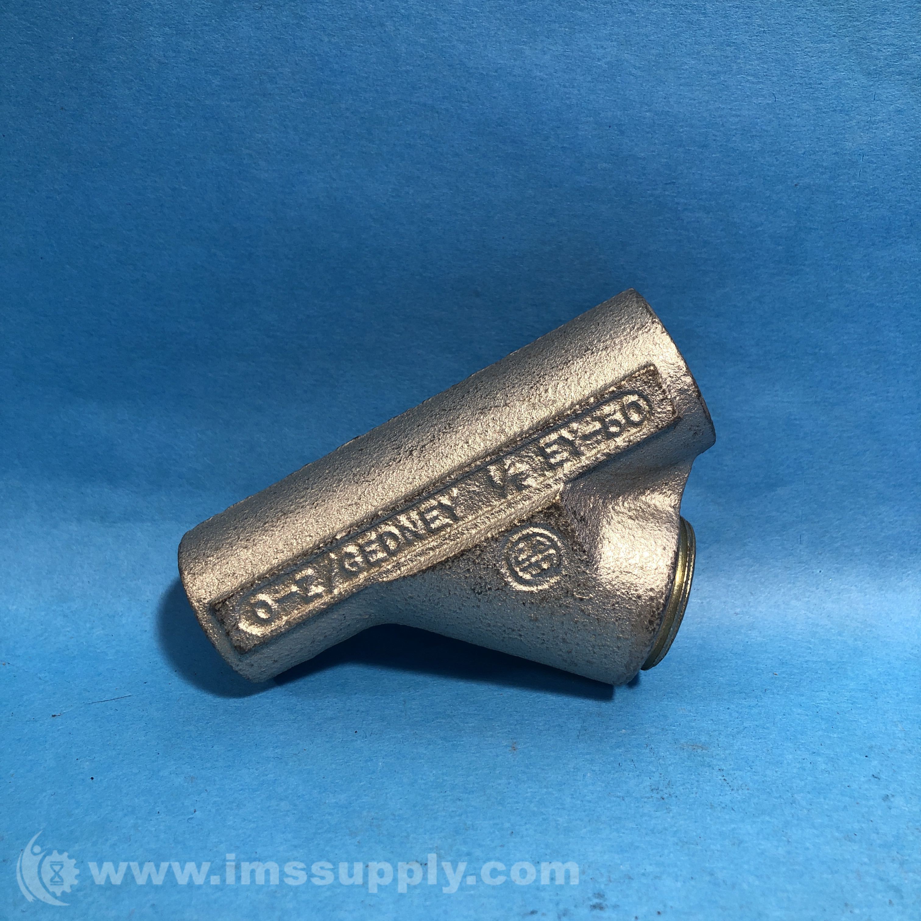 OZ Gedney EY50 1/2'' Iron Vertical Sealing Fitting IMS Supply