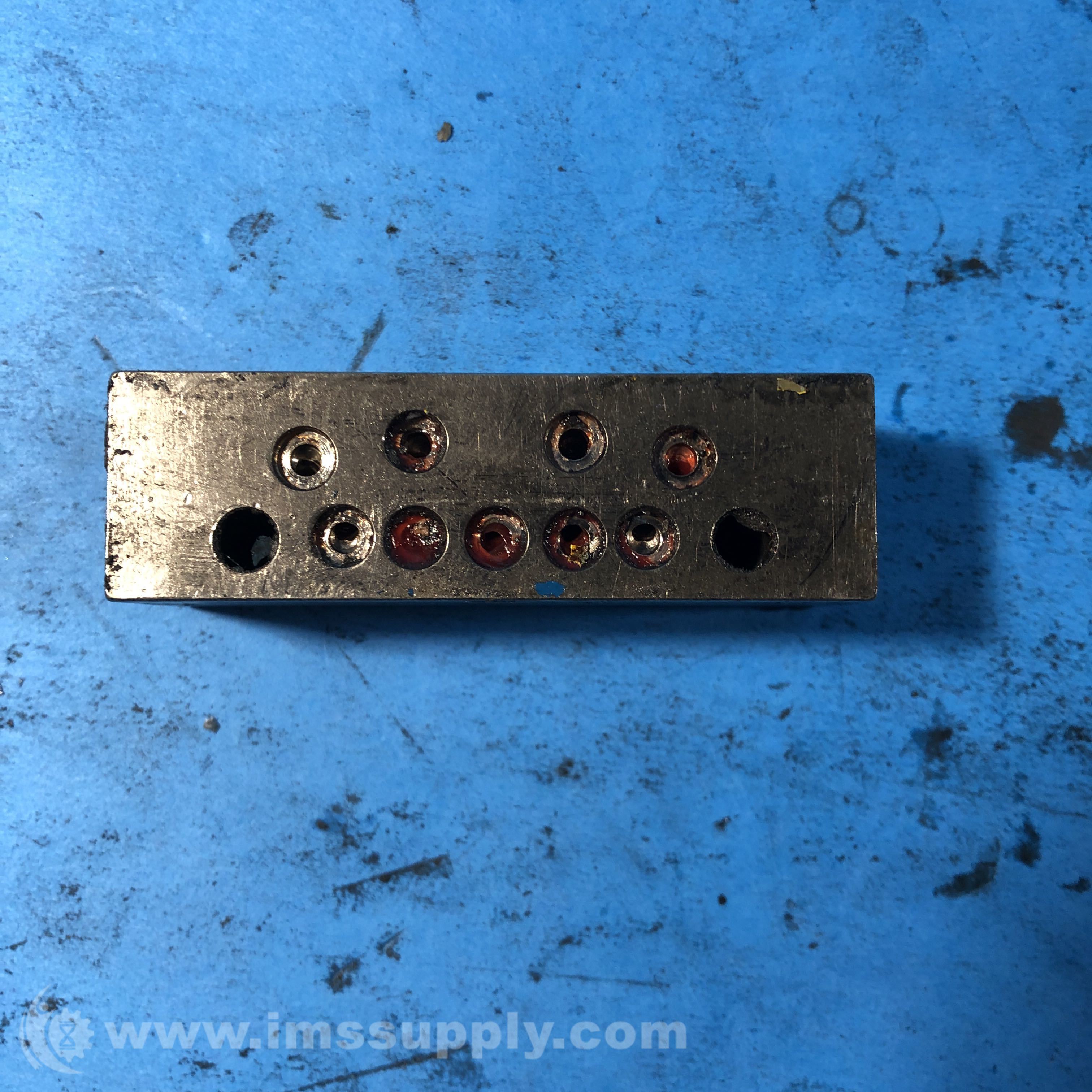 Trabon Lubrication Systems Manifold Divider Valve - IMS Supply