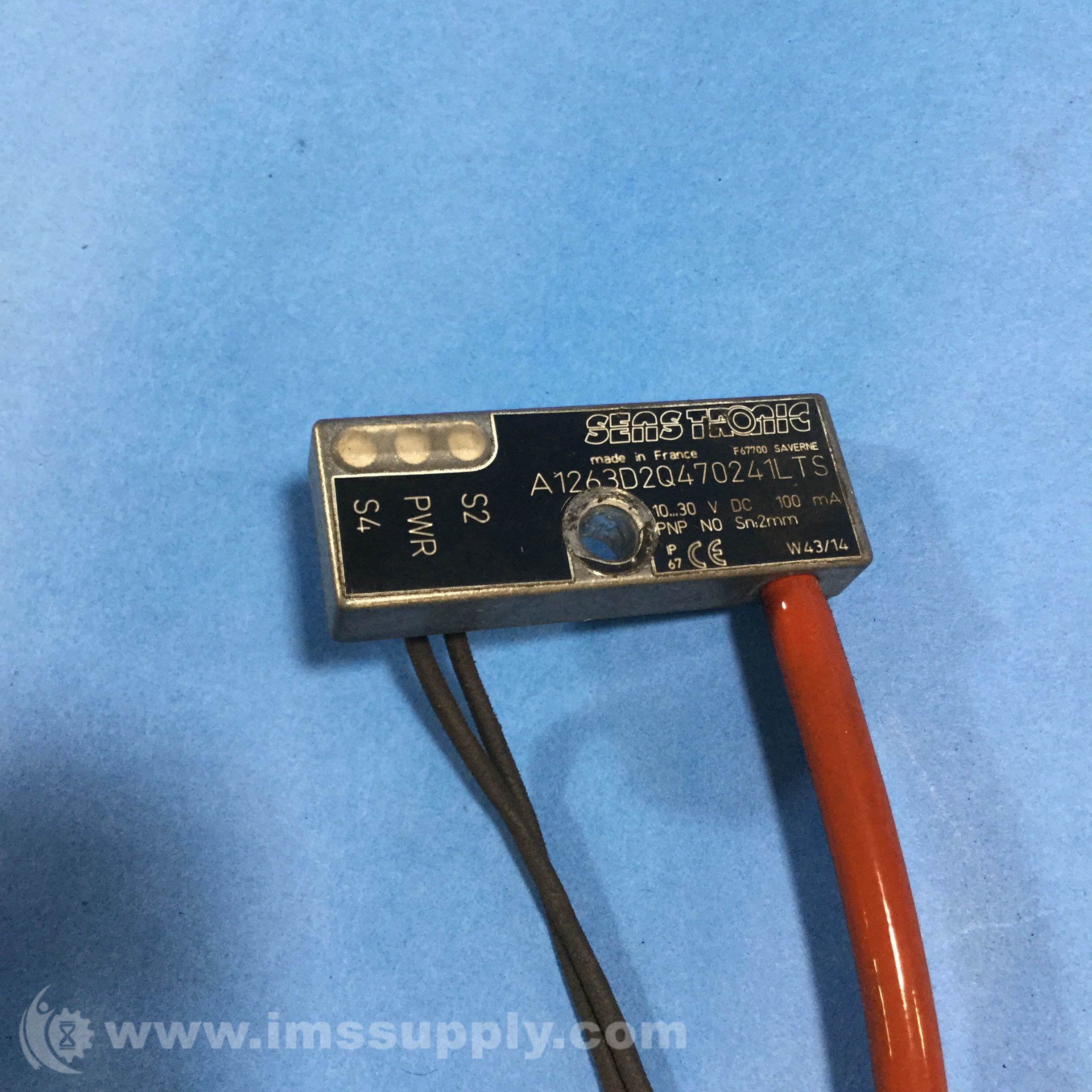 Senstronic A1263D2Q470241LTS Sensor, Digital, 3Wires DC IMS Supply