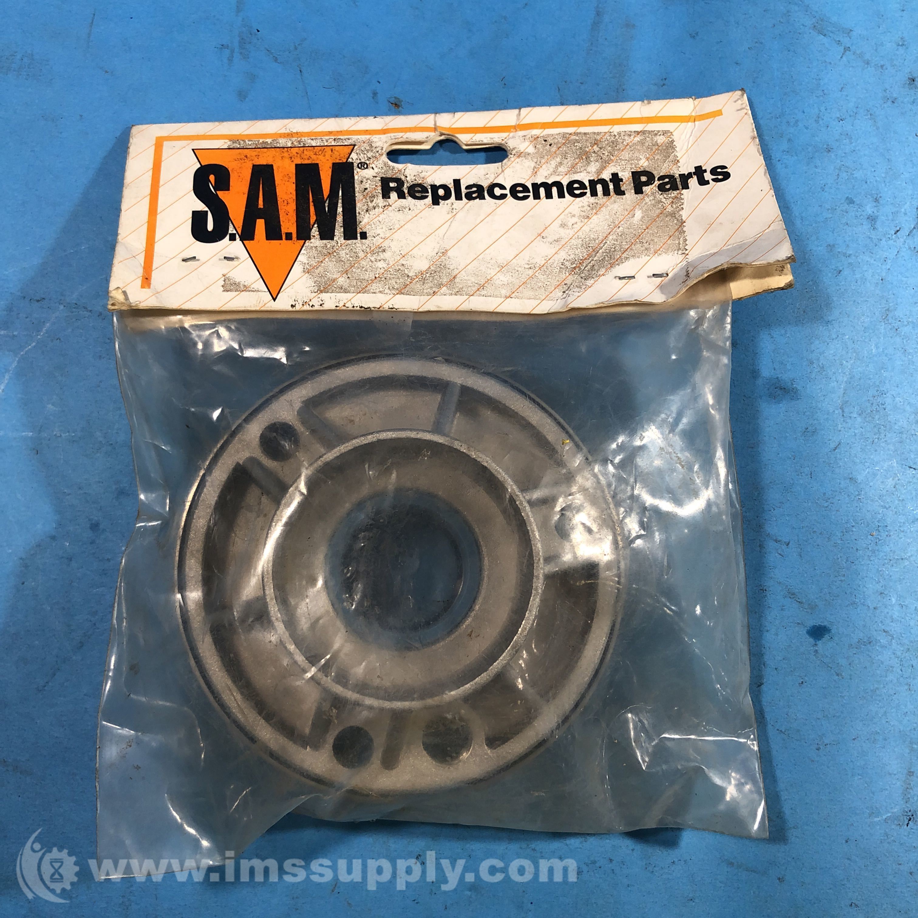 Buyer 1306186 Cylinder Cover and Seal Assembly - IMS Supply