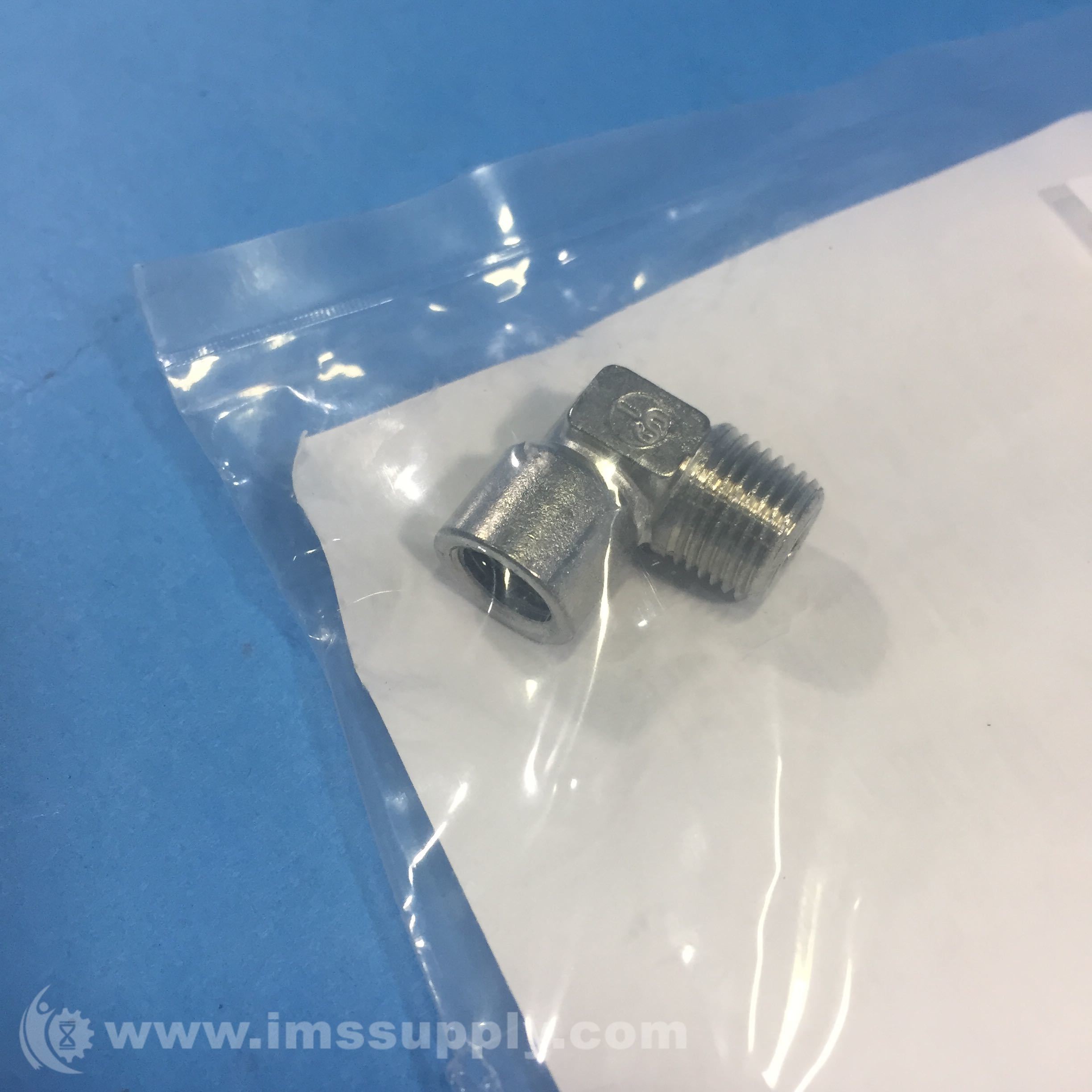 Showa PHD4 Lubricating Oil Fitting - IMS Supply