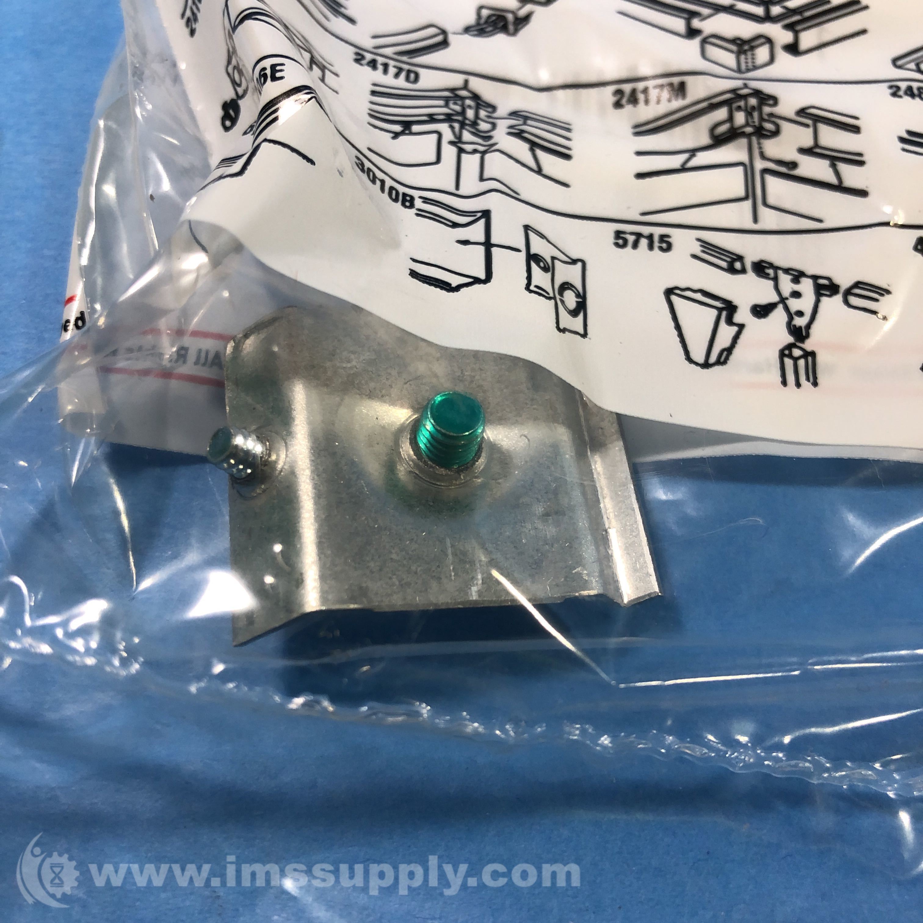 Legrand 2009 Ground Clamp, Surface Metal Raceway Fitting IMS Supply