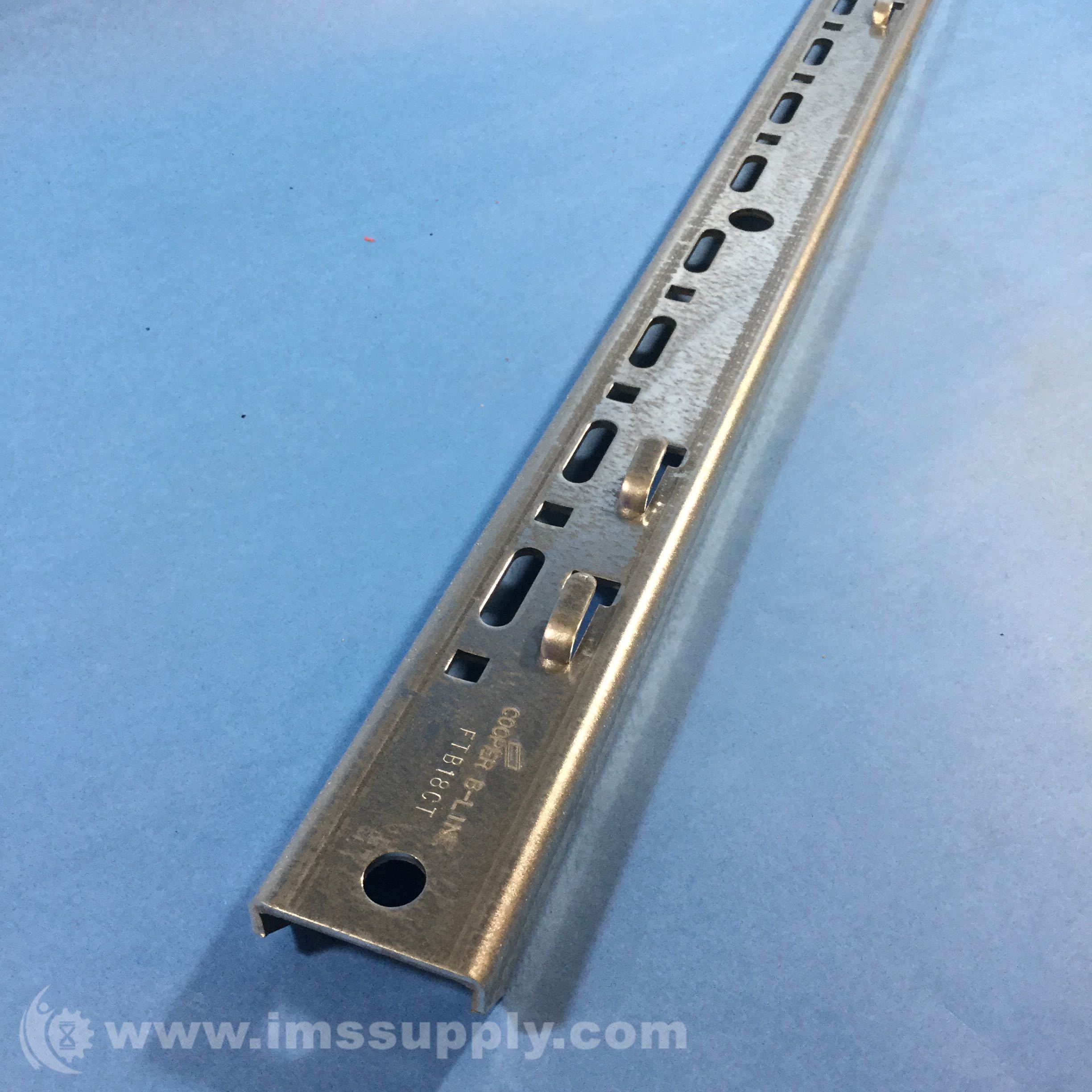 Cooper Bline FTB18CT Flextray Trapeze/Center Hanger Support, 18 IMS