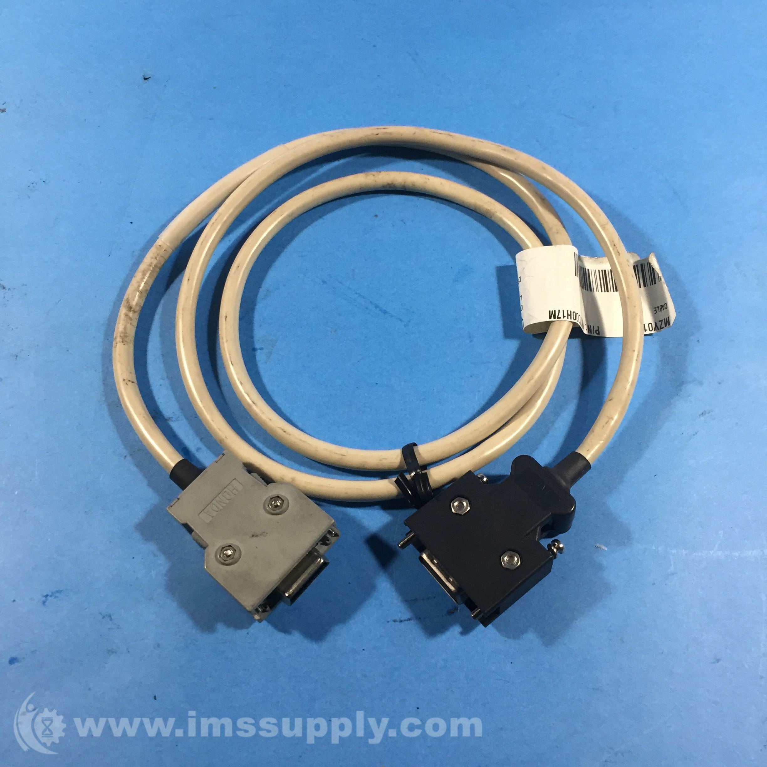 Mitsubishi MR-J2HBUS1M-AT Servo Drive Cable, 1m Length