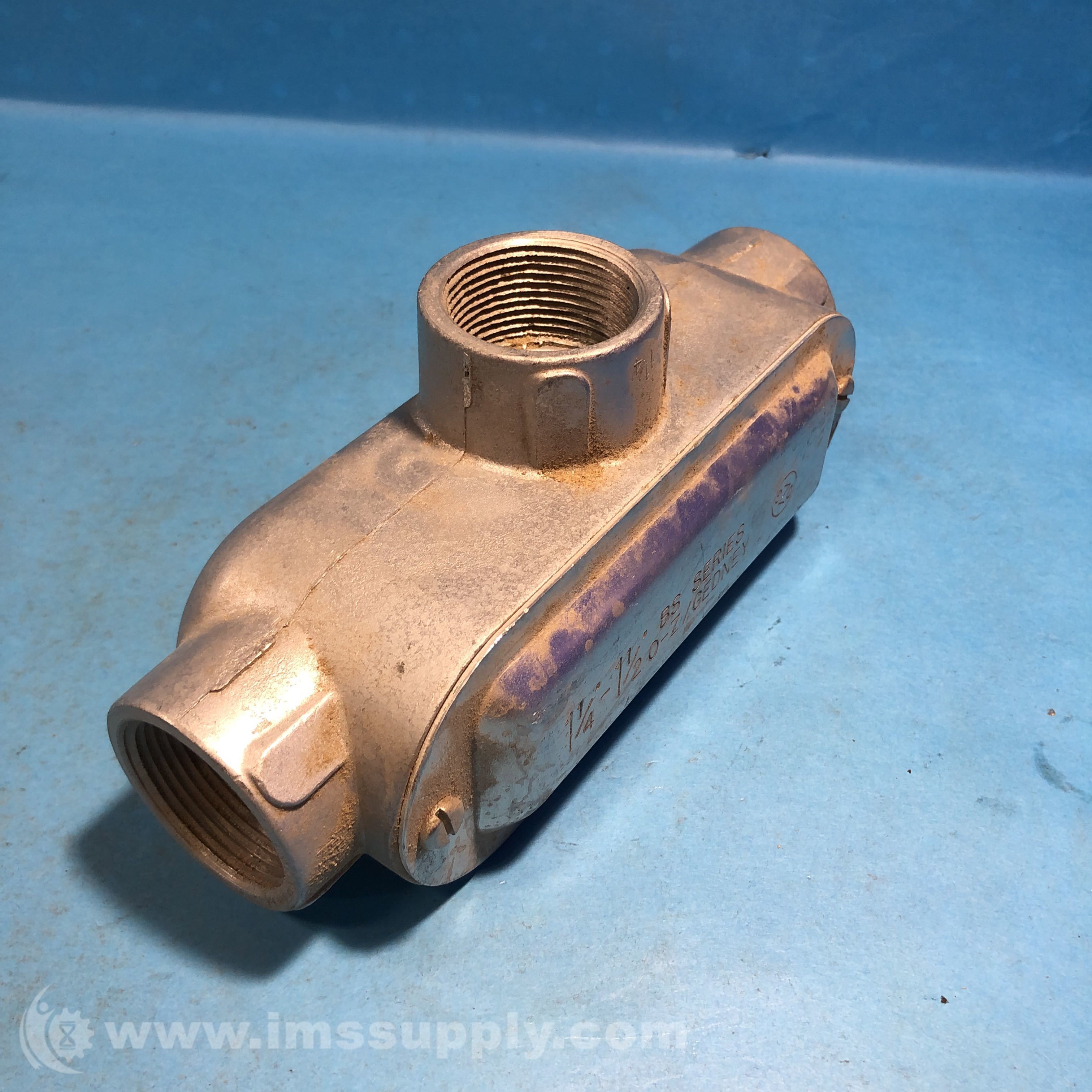 OZ Gedney T125A 11/4 to 11/2 Type T Conduit Outlet Body IMS Supply