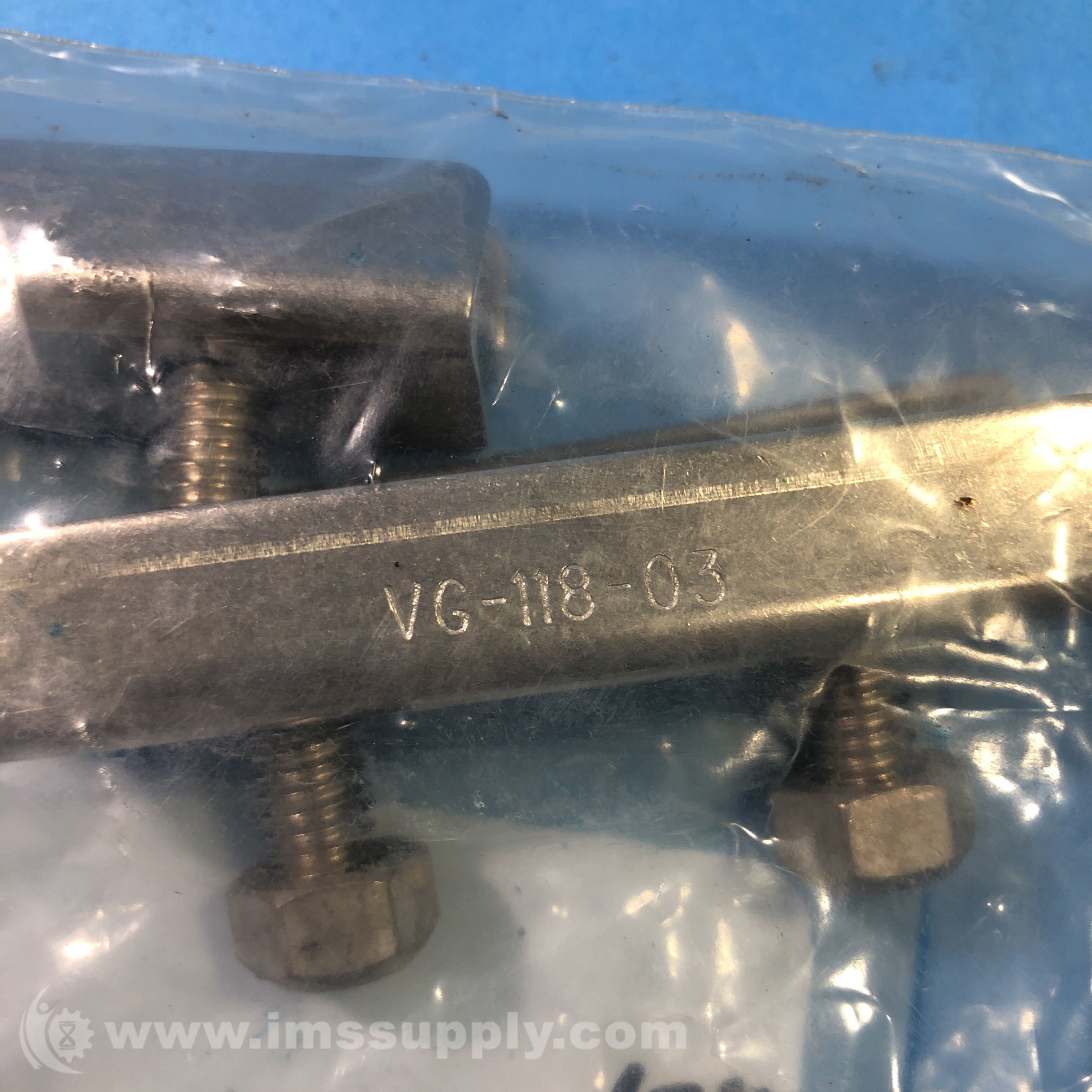System Plast VG-118-03 Pack of 2 Clamp, Rail, Splice, SS, 3 In - IMS Supply
