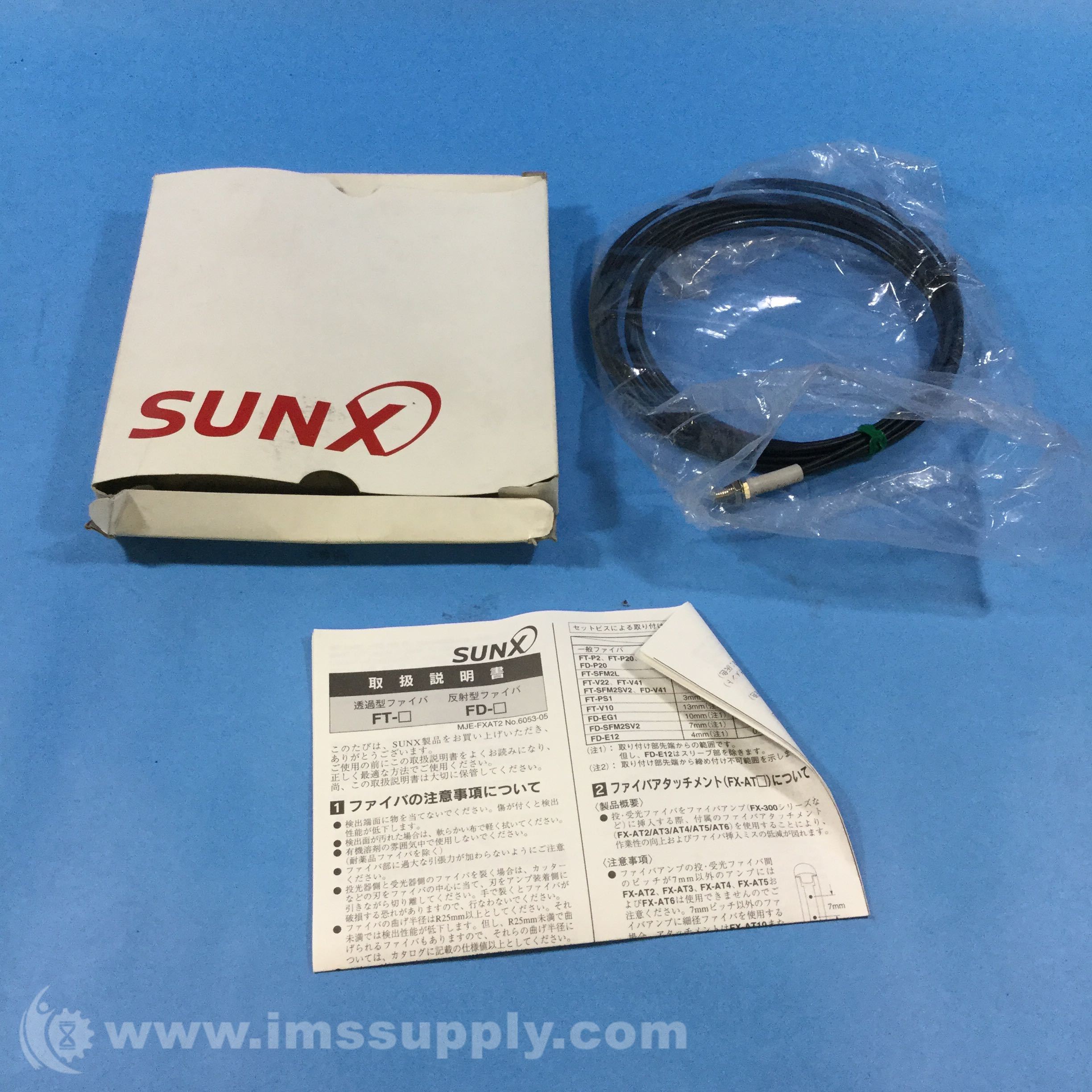 SUNX FT-V41 NEW Fiber Optic Sensor In Box 
